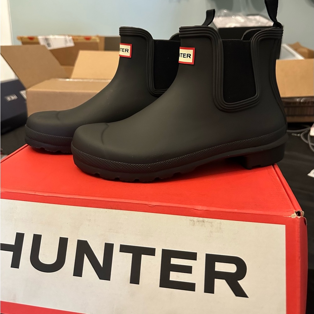 Hunter Women’s Black Chelsea Rain Boots